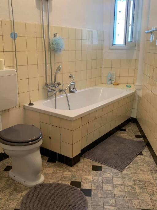 Apartments - 3 Rooms, 3-5 Person エッセン エクステリア 写真